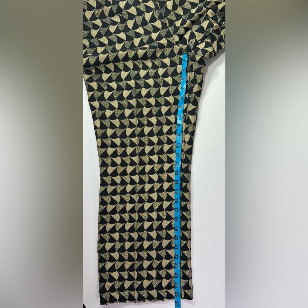 Ann Taylor Flared Ankle Pant in Geo Jacquard - black/gold, size 12/L - Picture 9 of 11
